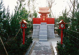 （株）三五(トヨタ系マフラーメーカー)敷地内神社写真